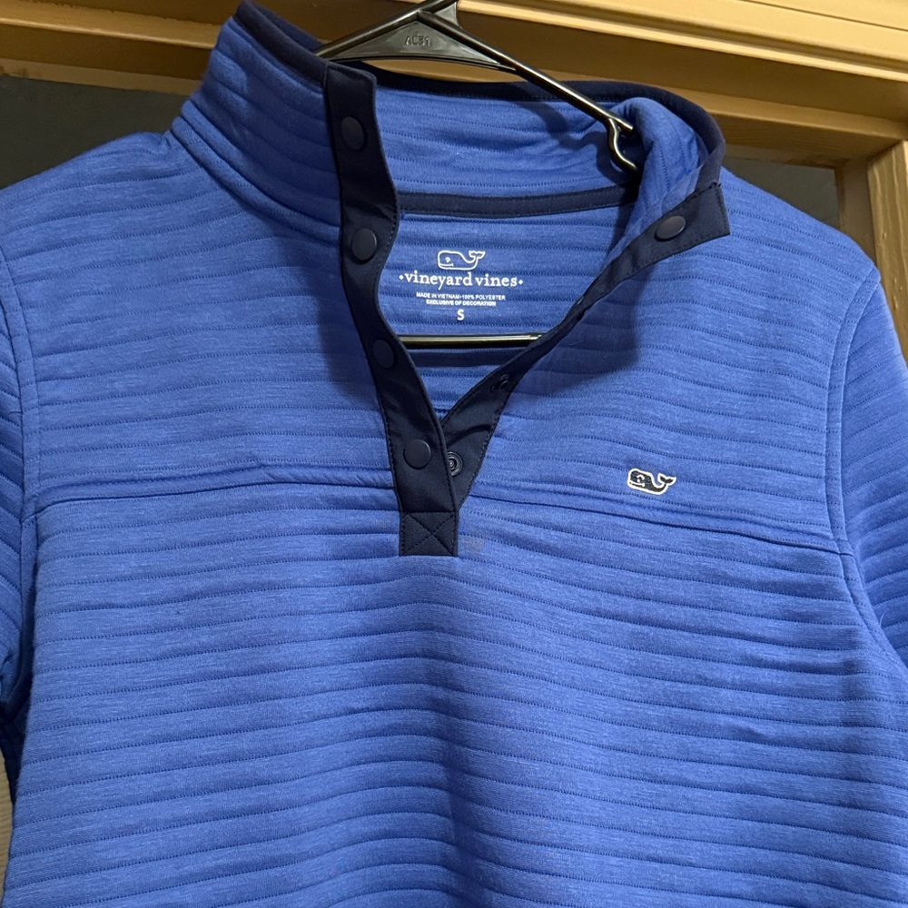 Vineyard Vines women’s ceil and navy Blue Quarter-Snap Pullover